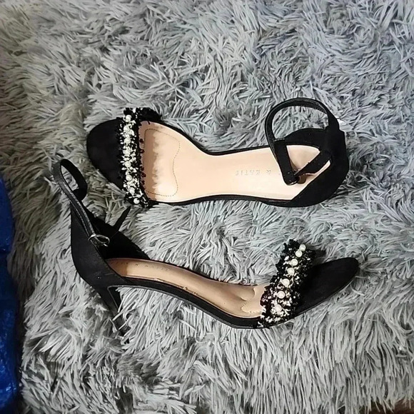 Kelly & Katie Heels. Size 10 - Picture 9 of 11